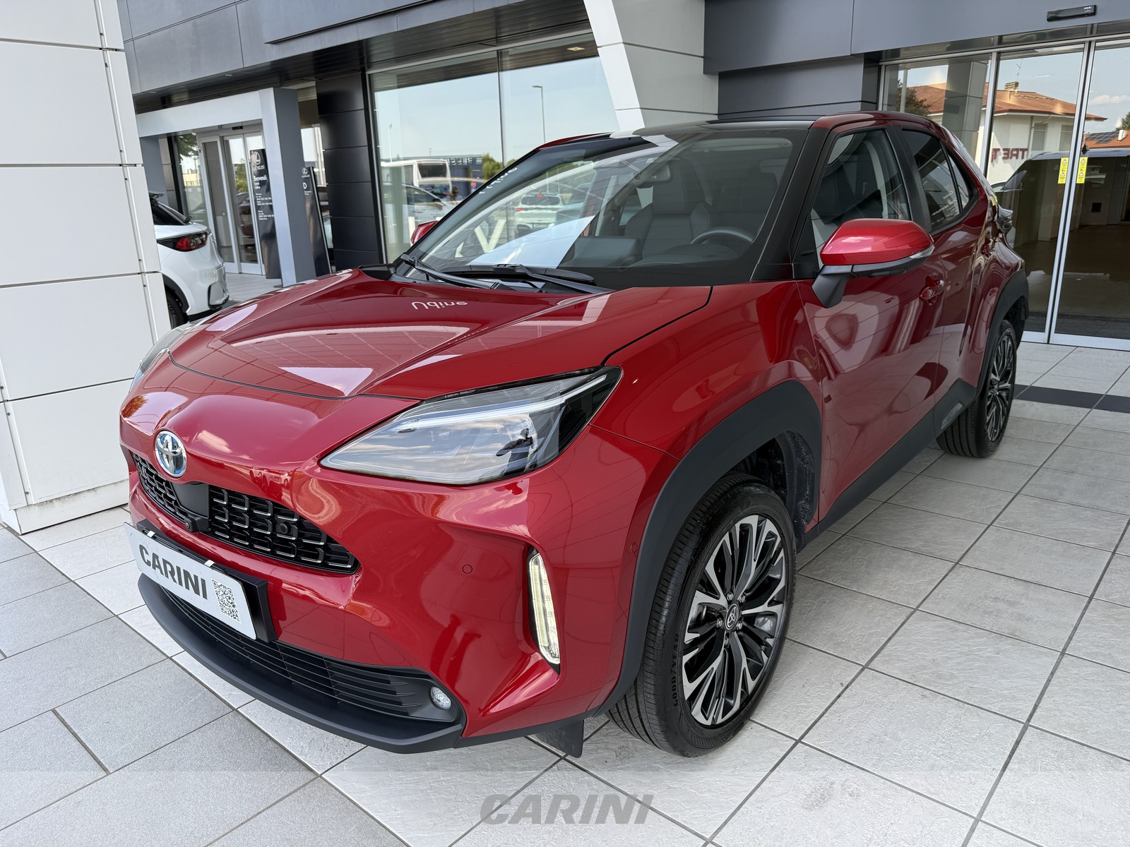 CARINI Toyota yaris cross