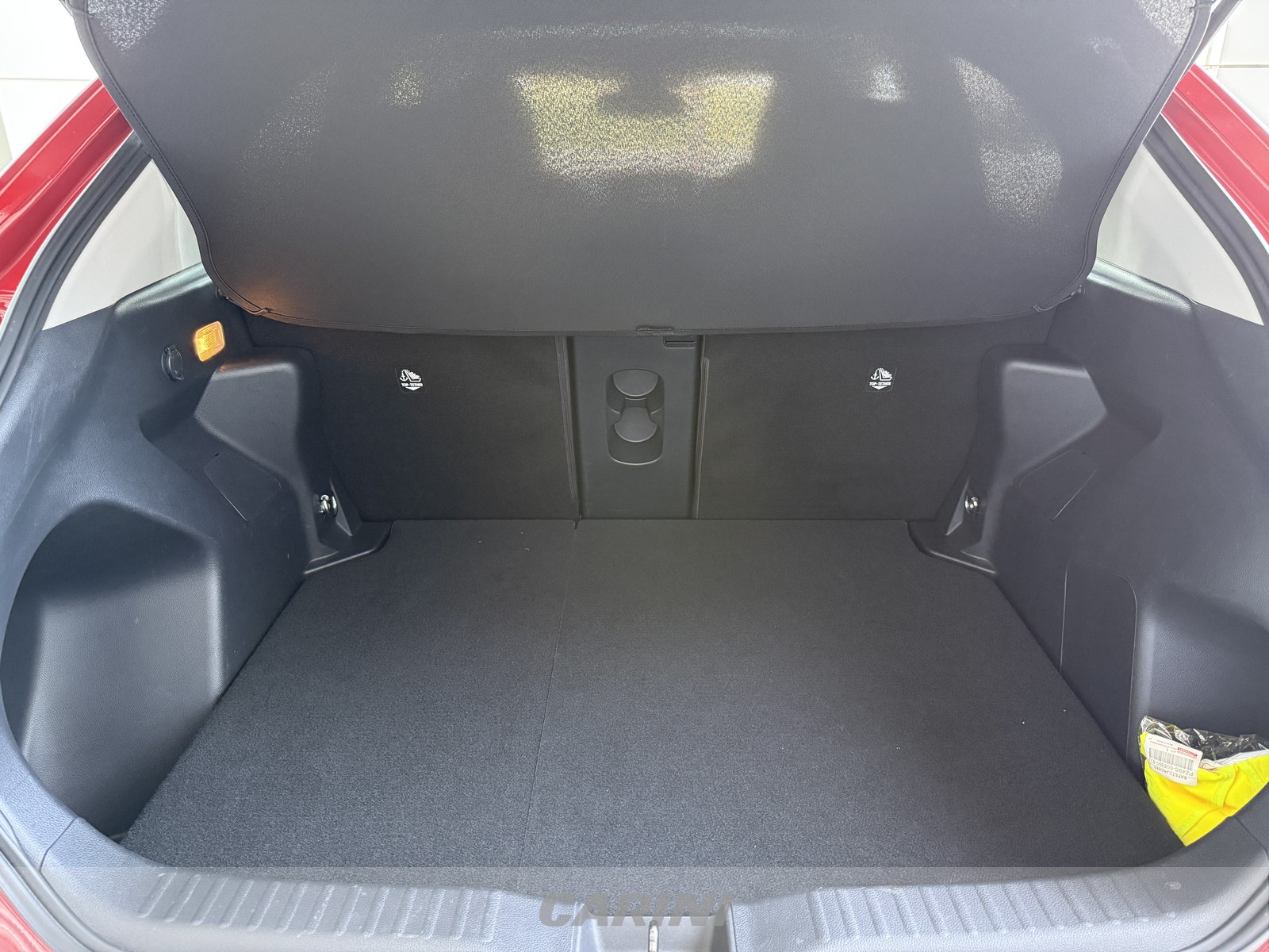 CARINI Toyota yaris cross