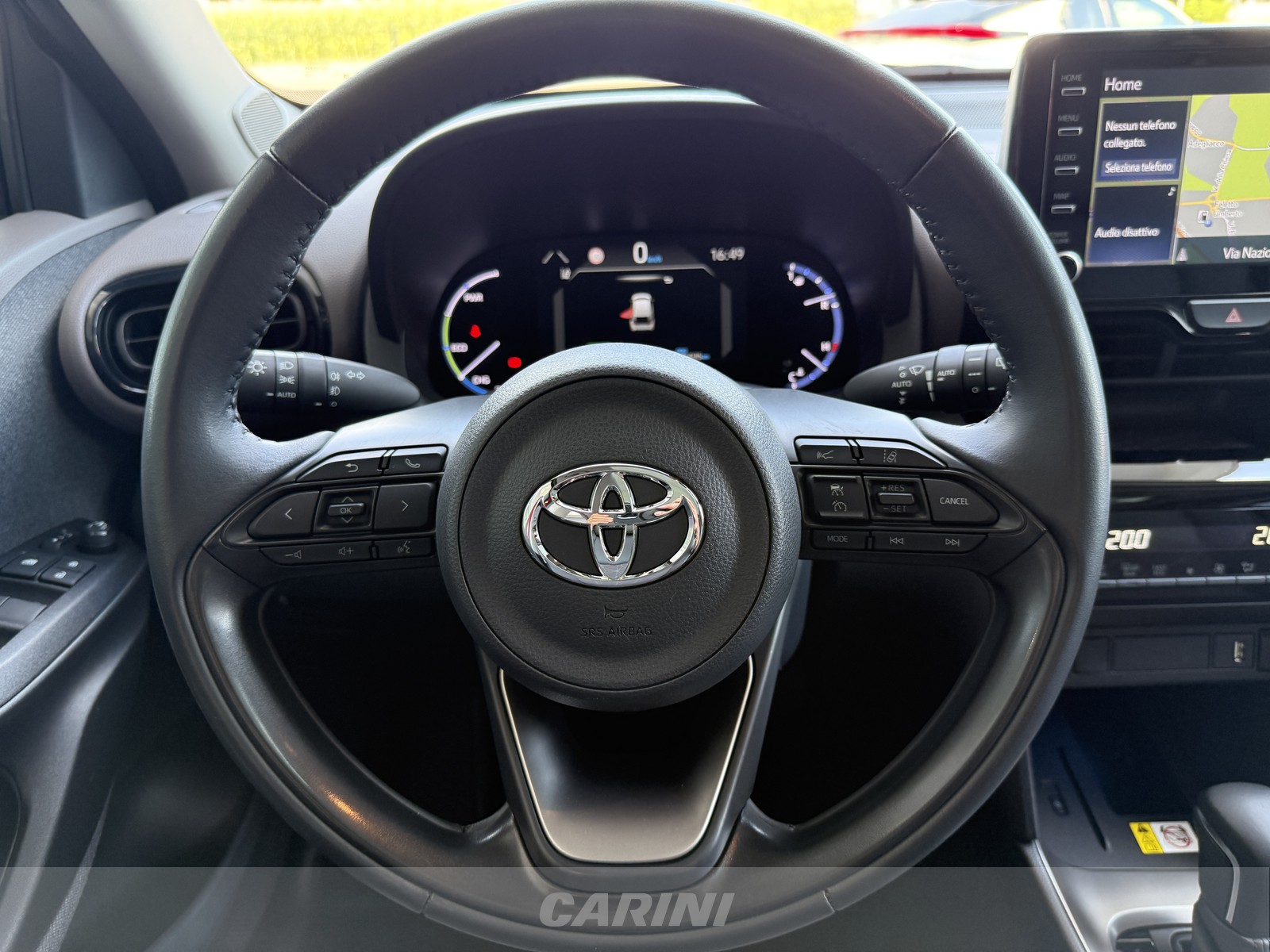 CARINI Toyota yaris cross