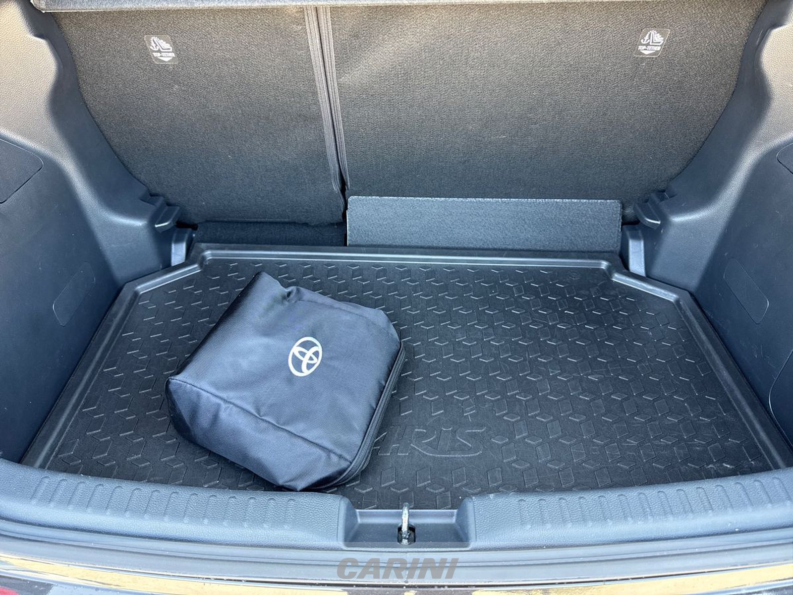 CARINI Toyota Yaris