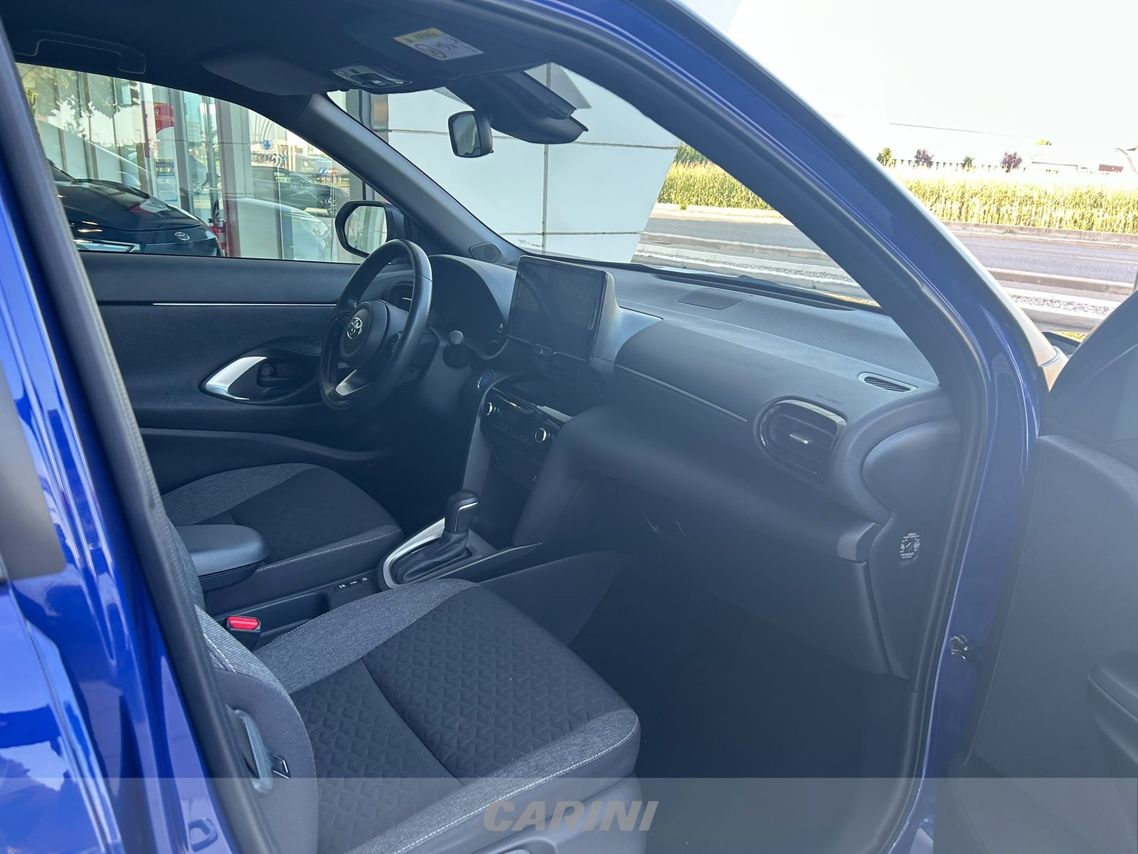 CARINI Toyota yaris cross