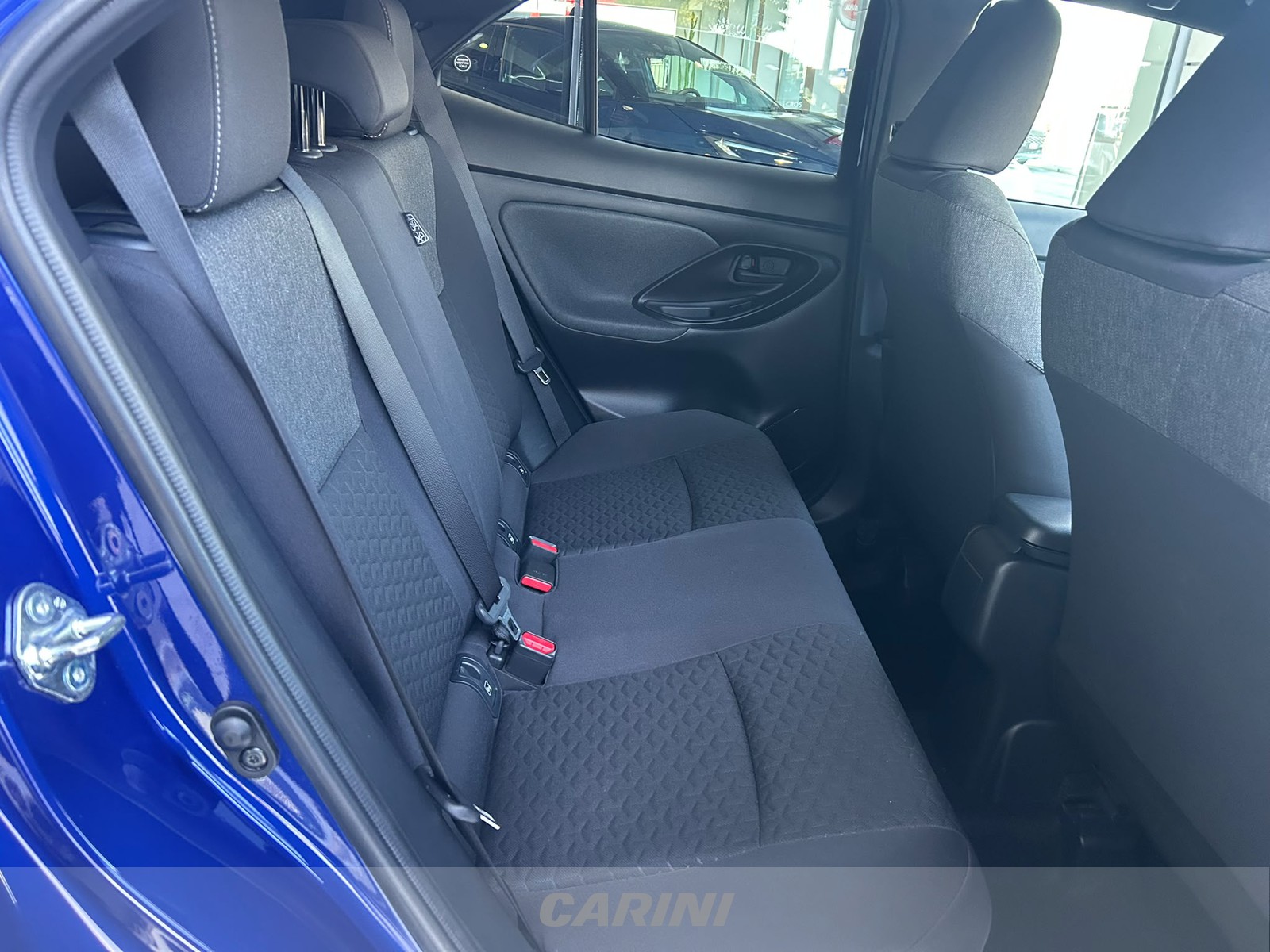 CARINI Toyota yaris cross