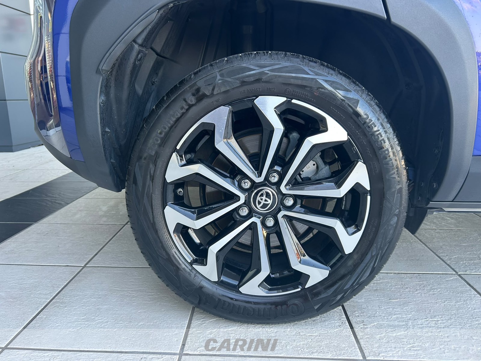 CARINI Toyota yaris cross