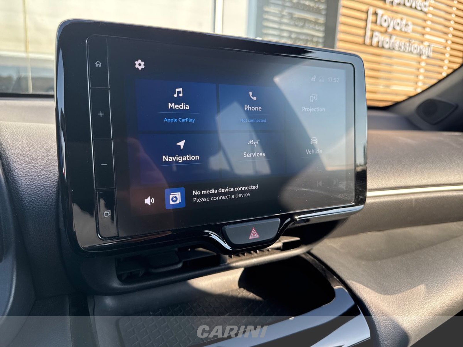 CARINI Toyota yaris cross