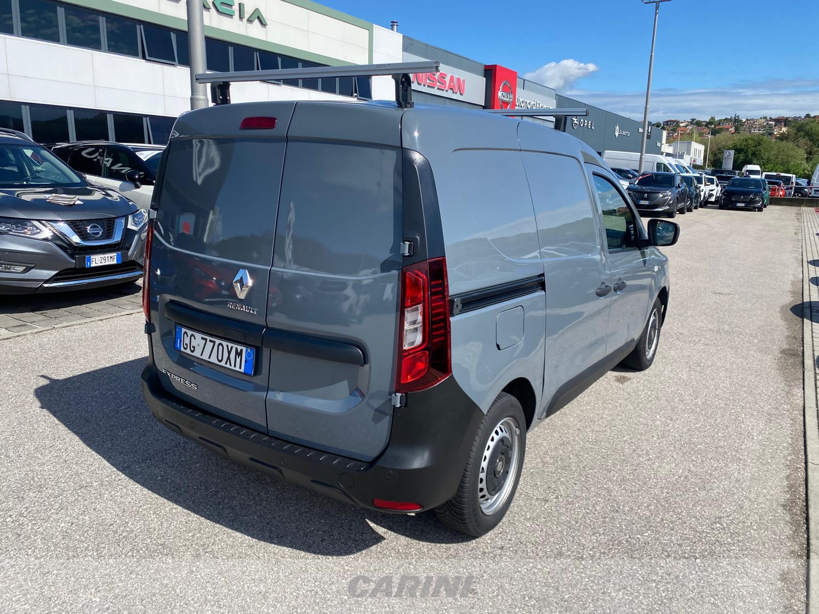 CARINI Renault Express