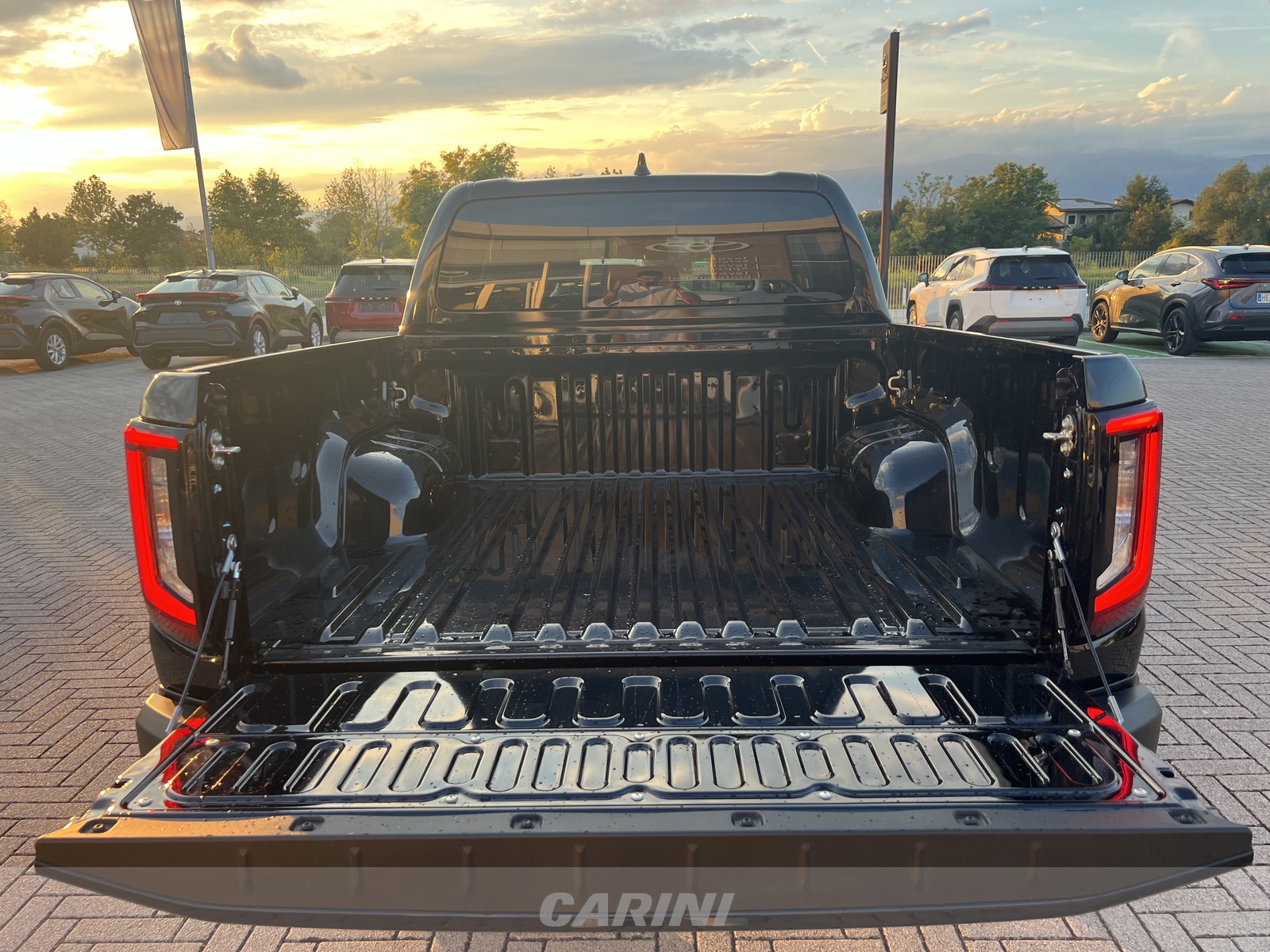 CARINI Toyota HiLux