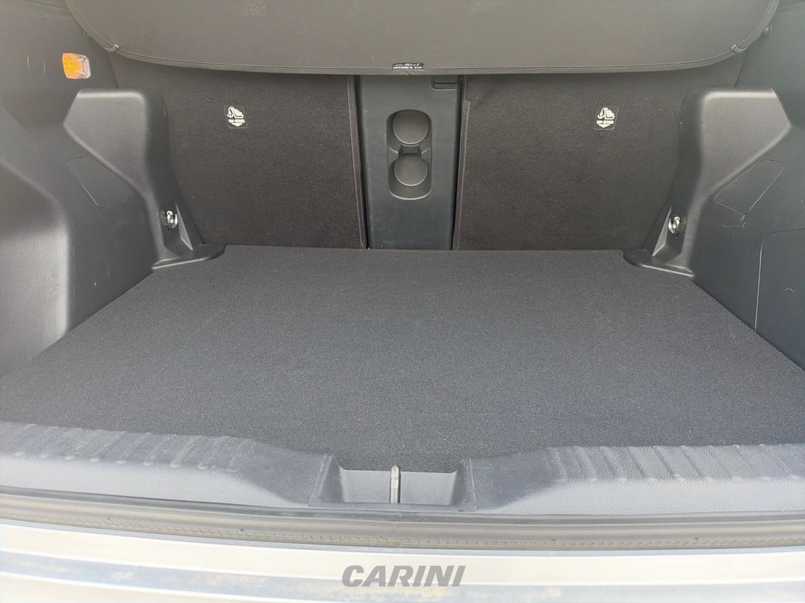 CARINI Toyota yaris cross