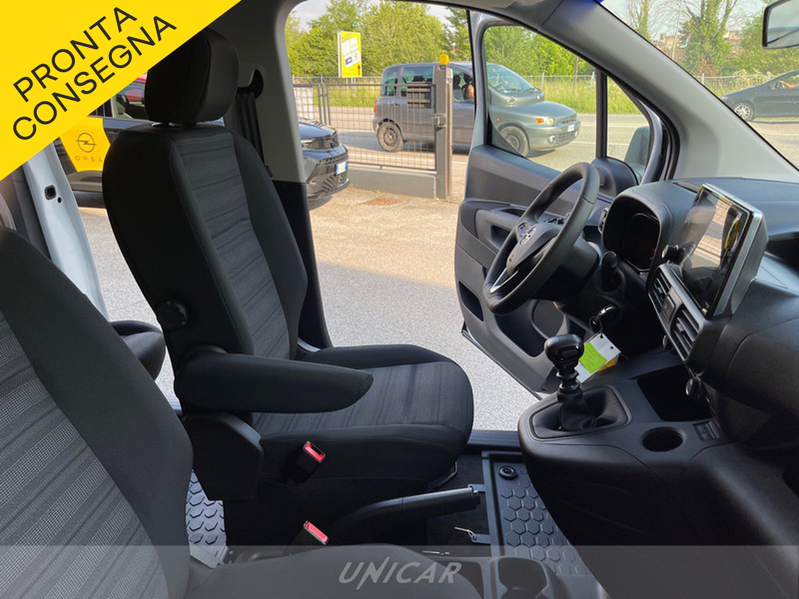 UNICAR Opel Combo Life