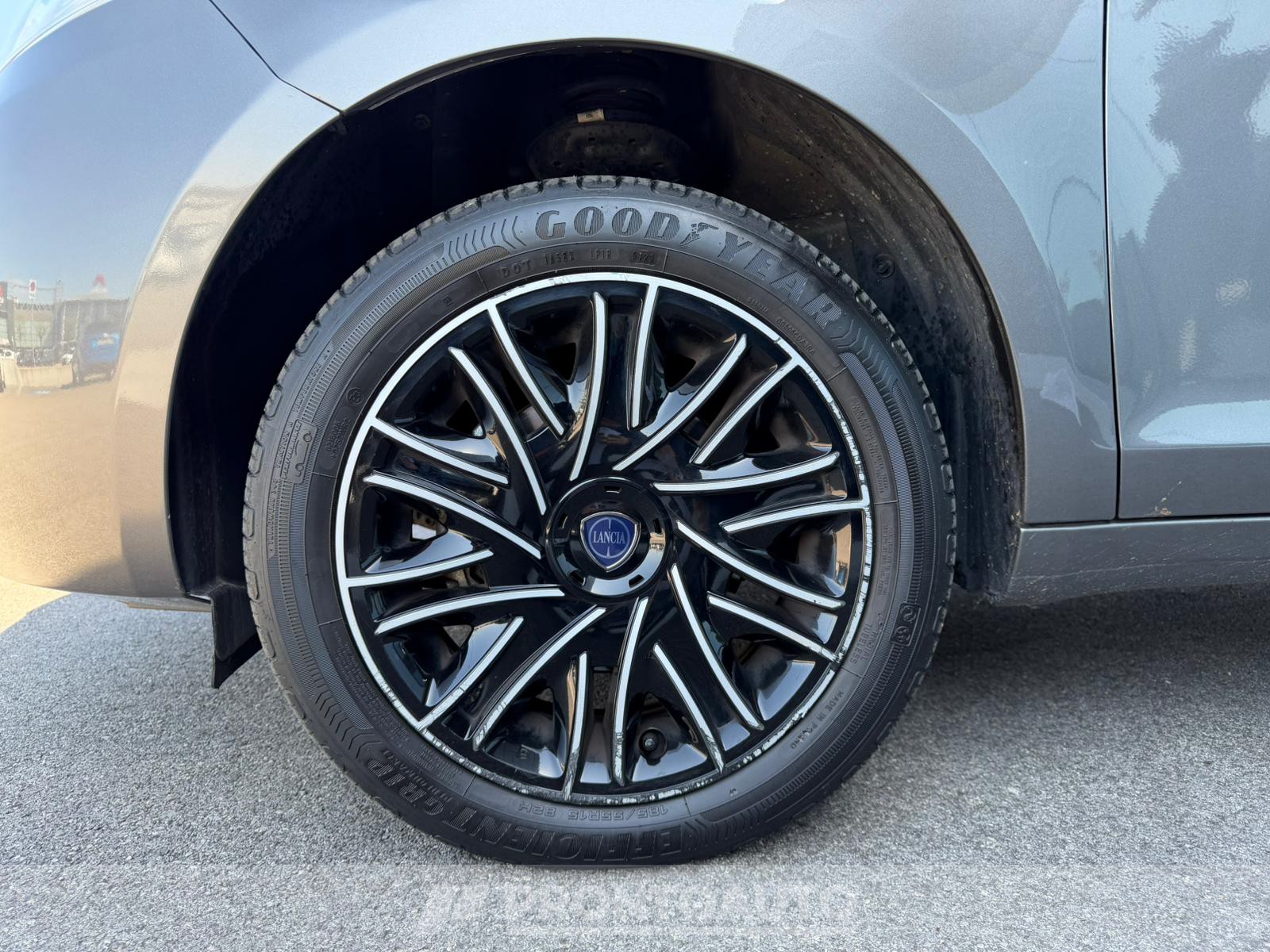PRONTOAUTO Lancia Ypsilon